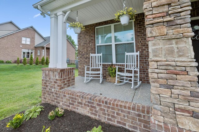 view of patio / terrace with covered porch
