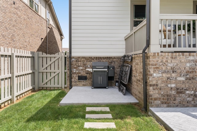449 River Bluff Dr, Franklin, TN 37064 - exterior space with a gate, a fenced backyard, and a patio area