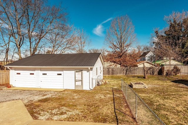 108 High St, Portland, TN 37148 - view of detached garage