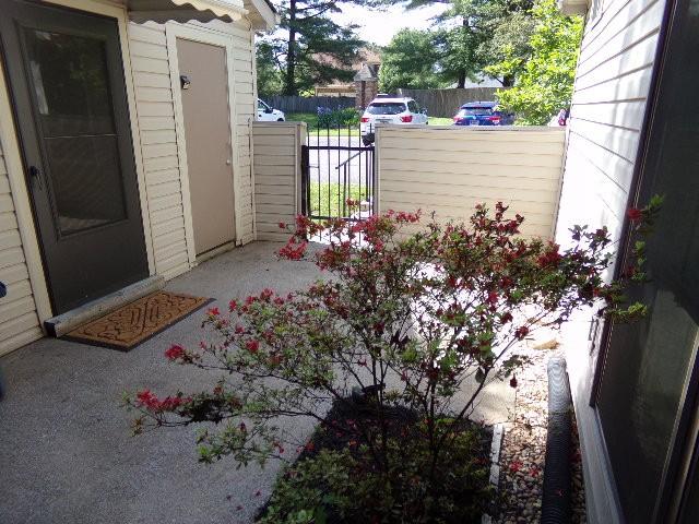801 Laurel Hill Dr Unit 801, Old Hickory, TN 37138 - view of yard with fence