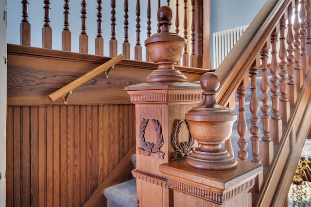207 Dunlap St, Paris, TN 38242 - view of stairway
