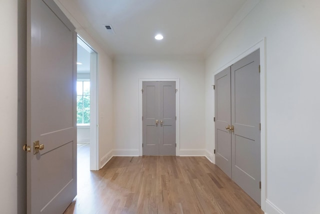 111 Keyway Dr, Nashville, TN 37205 - corridor with light wood-style flooring, baseboards, and recessed lighting