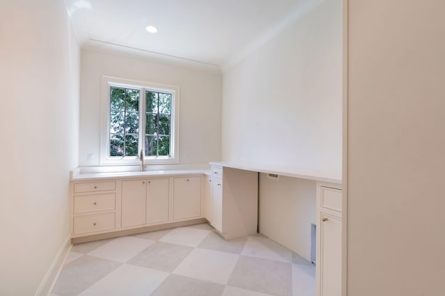 111 Keyway Dr, Nashville, TN 37205 - laundry room with light flooring, a sink, and baseboards