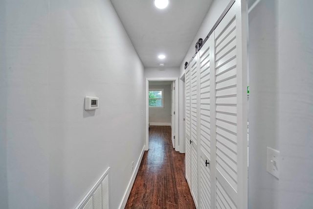 210 NW Clearview Dr, Mount Juliet, TN 37122 - hallway featuring dark wood-style flooring, baseboards, and recessed lighting
