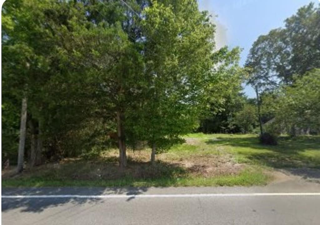1239 N Main St, Tennessee Ridge, TN 37178 - photo 1