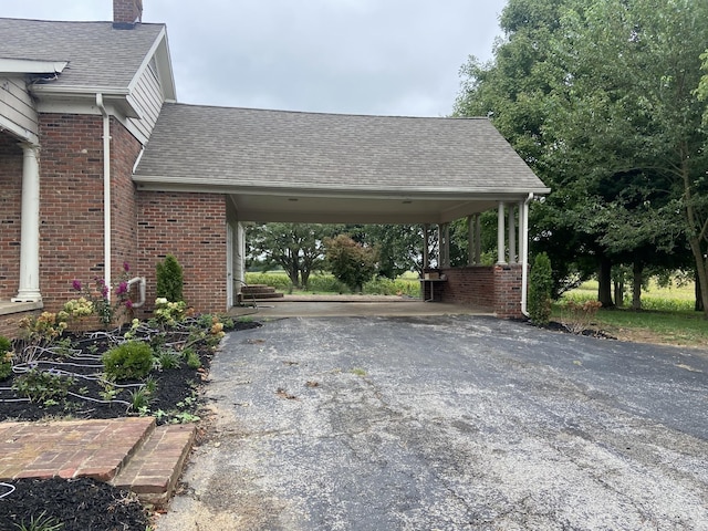 11495 Guthrie Rd, Guthrie, KY 42234 - view of parking with driveway