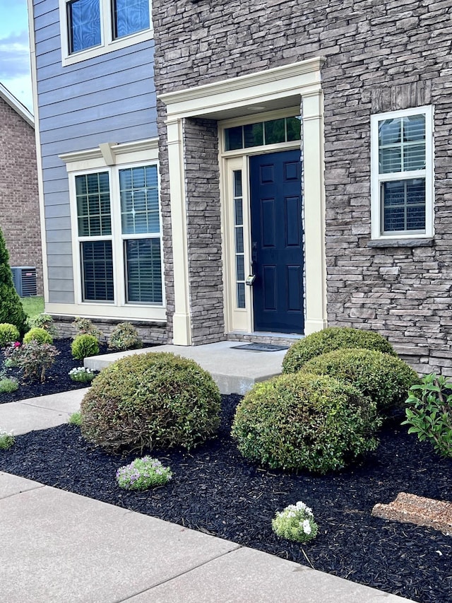 820 Turnbo Dr, Gallatin, TN 37066 - view of exterior entry featuring stone siding