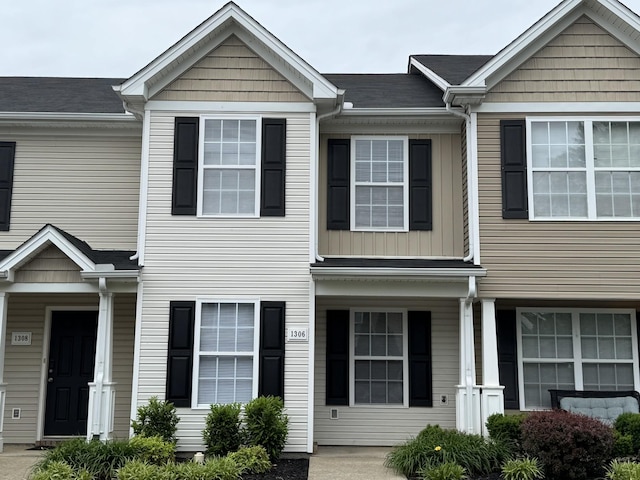 1306 Vermont Ct, Murfreesboro, TN 37130 - view of townhome / multi-family property