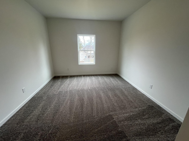 1611 Burlwood Ct, Murfreesboro, TN 37129 - unfurnished room featuring baseboards and dark colored carpet