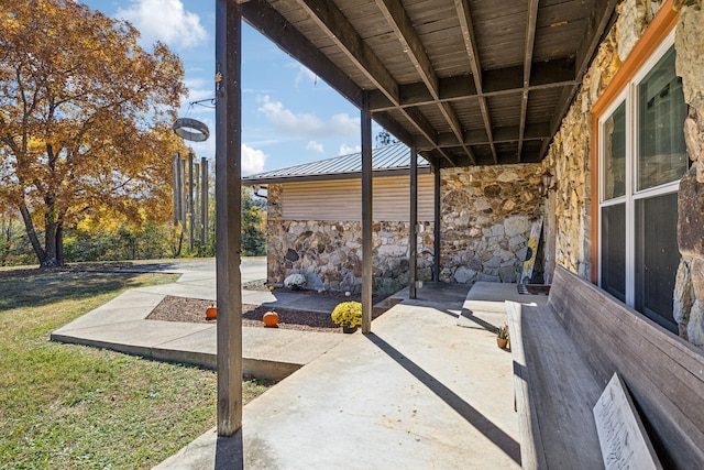 635 Cane Creek Rd, Hohenwald, TN 38462 - view of patio