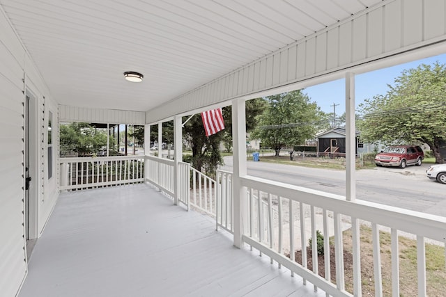 1903 S Orchard Knob Ave, Chattanooga, TN 37404 - exterior space with a wealth of natural light