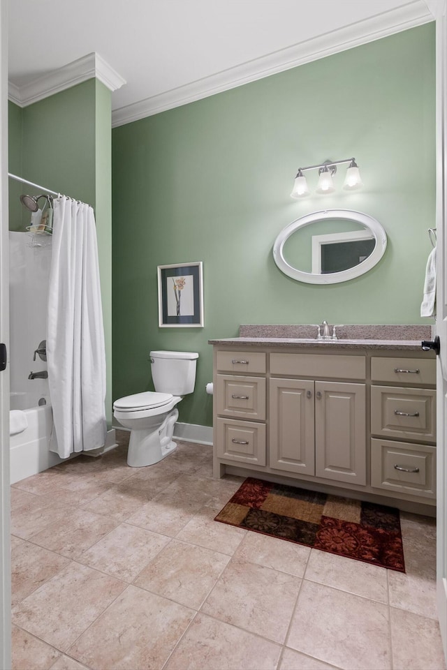 bathroom featuring vanity, toilet, shower / bath combination with curtain, baseboards, and ornamental molding