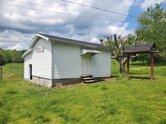 188 Bradford Hill Rd N, Brush Creek, TN 38547 - exterior space featuring a lawn and entry steps