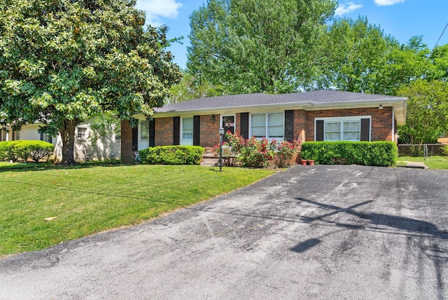3420 Greenwood Dr, Hopkinsville, KY 42240 - photo 1