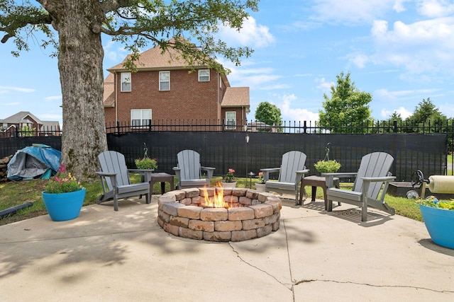 1353 Stewart Creek Rd, Murfreesboro, TN 37129 - view of patio with a fire pit and fence