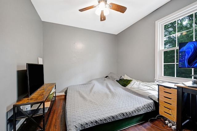 1032 Gordon Cir, Burns, TN 37029 - bedroom with wood finished floors and a ceiling fan
