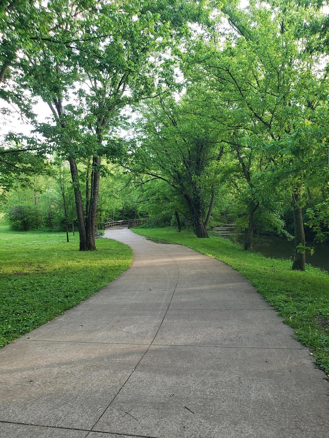 339 Perrolee St, Gallatin, TN 37066 - surrounding community featuring a yard