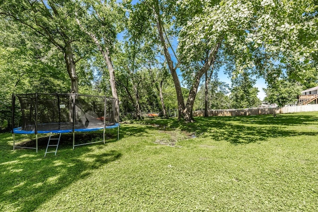 907 N Graycroft Ave, Madison, TN 37115 - view of yard with a trampoline