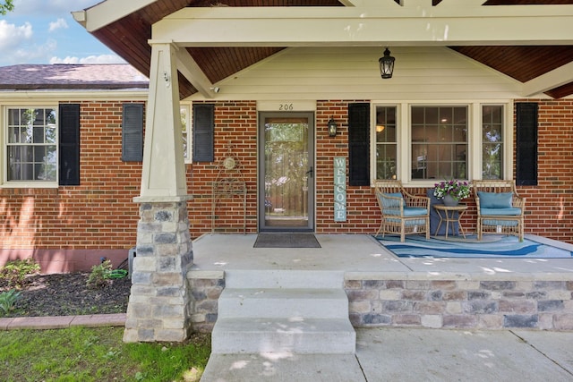 206 Evergreen Dr, Columbia, TN 38401 - entrance to property featuring a porch and brick siding
