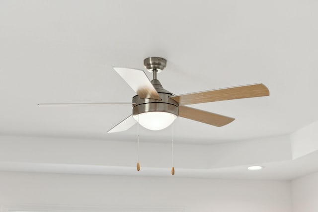 1065 Gholson Rd, Clarksville, TN 37043 - room details with a ceiling fan and recessed lighting