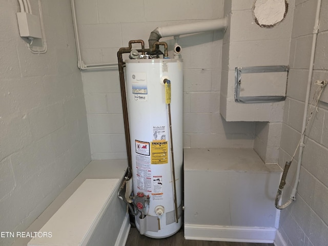 103 S Purdue Ave, Oak Ridge, TN 37830 - utility room with water heater