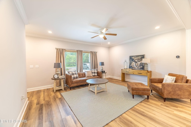 8888 Shaw Ferry Rd, Lenoir City, TN 37772 - living room with a ceiling fan, light wood-style flooring, baseboards, crown molding, and recessed lighting