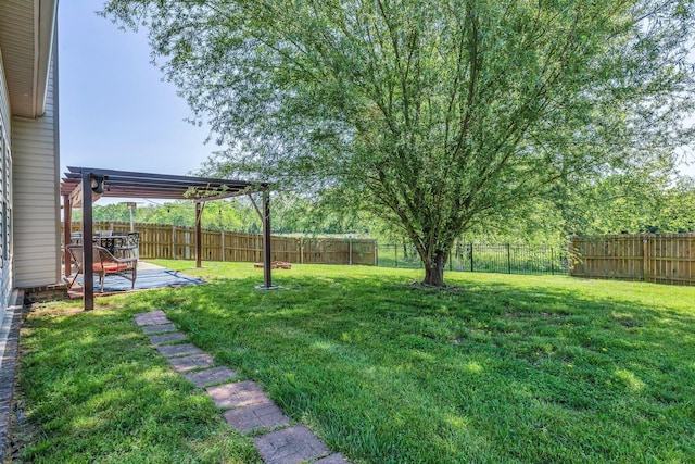 2095 Longhunter Chase Dr, Spring Hill, TN 37174 - view of yard with a fenced backyard, a pergola, and a deck