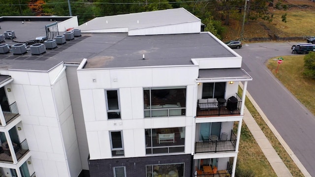view of building exterior