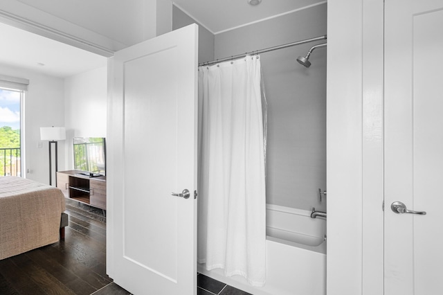 3116 W End Cir Unit 310, Nashville, TN 37203 - full bathroom with wood finished floors and shower / tub combo