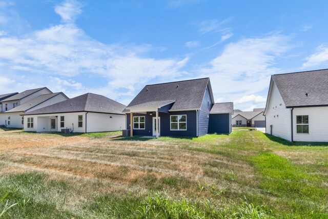 1413 Dan Brown Dr, Clarksville, TN 37042 - rear view of property featuring a shingled roof