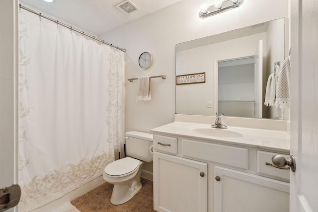 bathroom featuring visible vents, tile patterned flooring, vanity, toilet, and a shower with shower curtain