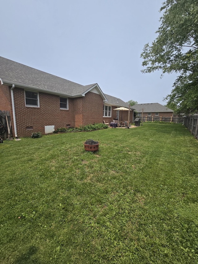 103 Hillcrest Dr, Tullahoma, TN 37388 - view of yard featuring a fire pit