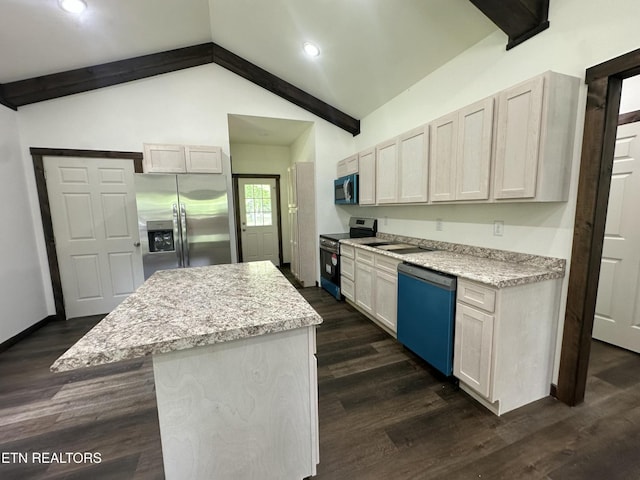 1173 Terry Ln, Jamestown, TN 38556 - kitchen with appliances with stainless steel finishes, a kitchen island, dark wood-style floors, and recessed lighting