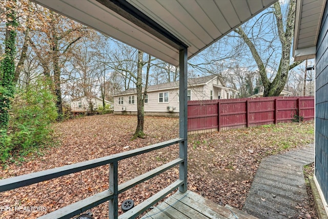 565567 W Outer Dr, Oak Ridge, TN 37830 - view of yard with fence