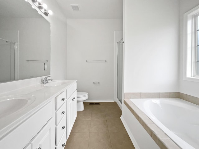4013 Kristen St, Spring Hill, TN 37174 - full bath featuring plenty of natural light, a sink, and toilet