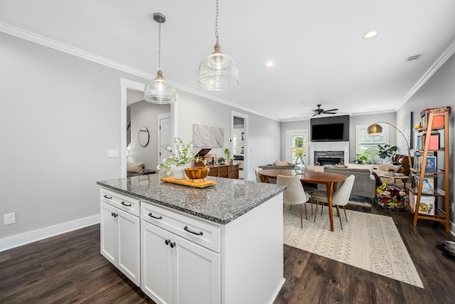 3420 Caroline Farms Dr, Murfreesboro, TN 37129 - kitchen featuring ceiling fan, recessed lighting, ornamental molding, a fireplace, and a center island