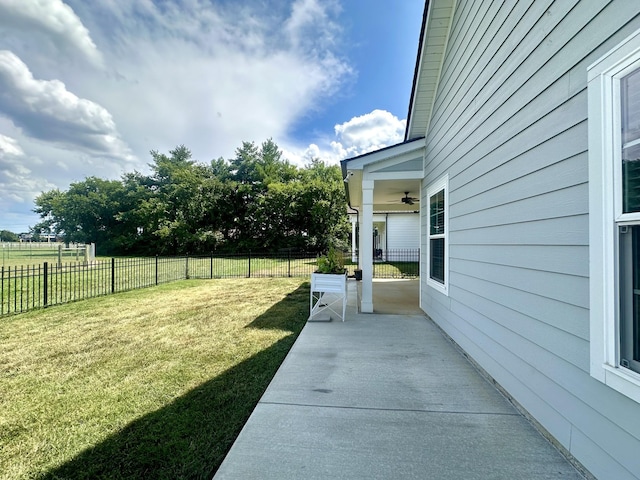 3420 Caroline Farms Dr, Murfreesboro, TN 37129 - fenced backyard with ceiling fan and a patio