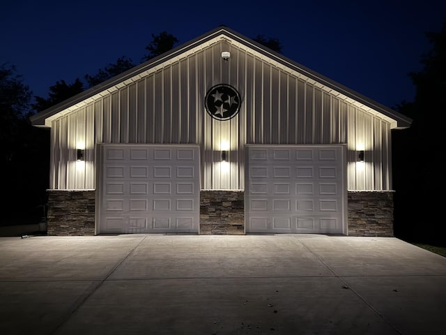107 Churchill Farms Dr, Murfreesboro, TN 37127 - view of garage at twilight