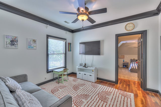 107 Churchill Farms Dr, Murfreesboro, TN 37127 - living room with visible vents, ornamental molding, wood finished floors, baseboards, and a ceiling fan