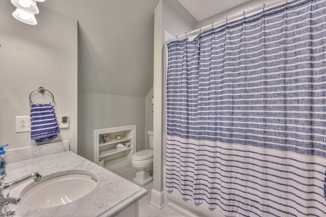 107 Churchill Farms Dr, Murfreesboro, TN 37127 - bathroom with toilet, vaulted ceiling, a shower with shower curtain, and vanity