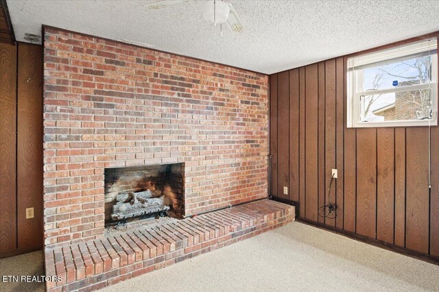 716 Lakewood Dr, Jefferson City, TN 37760 - unfurnished living room with carpet floors and a textured ceiling