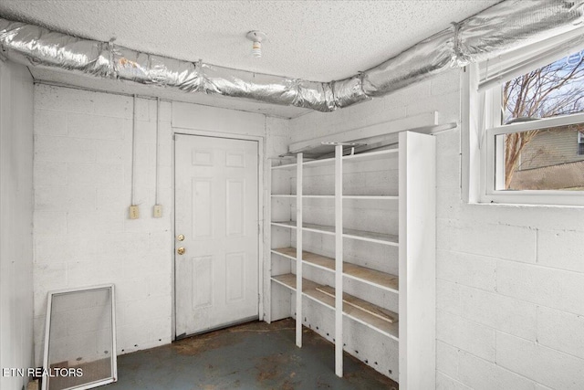 716 Lakewood Dr, Jefferson City, TN 37760 - view of storage