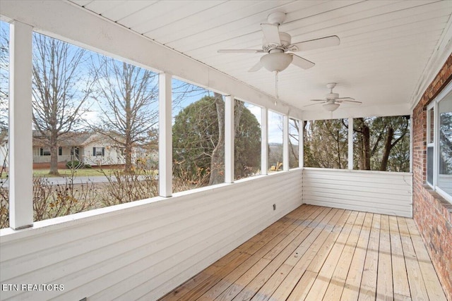 716 Lakewood Dr, Jefferson City, TN 37760 - unfurnished sunroom featuring ceiling fan and a healthy amount of sunlight