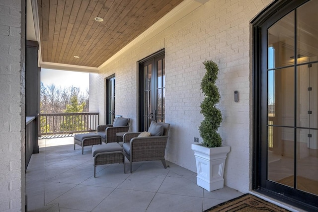 balcony with a porch