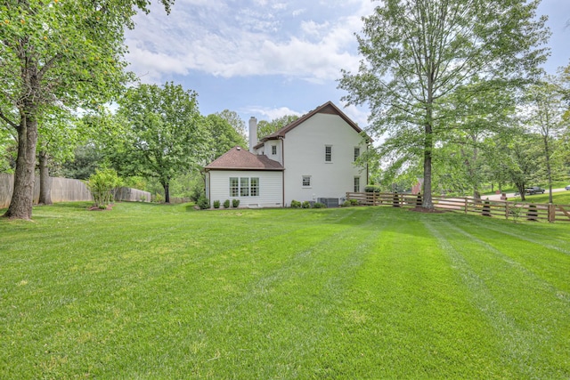 view of yard featuring fence