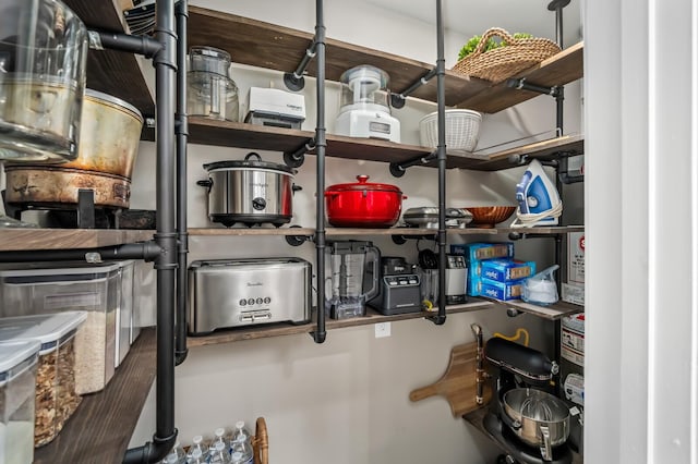 8542 Sawyer Brown Rd, Nashville, TN 37221 - view of storage
