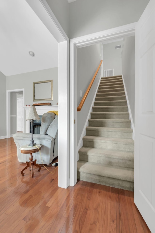 13 Hosier Ct, Lebanon, TN 37087 - stairs with wood finished floors