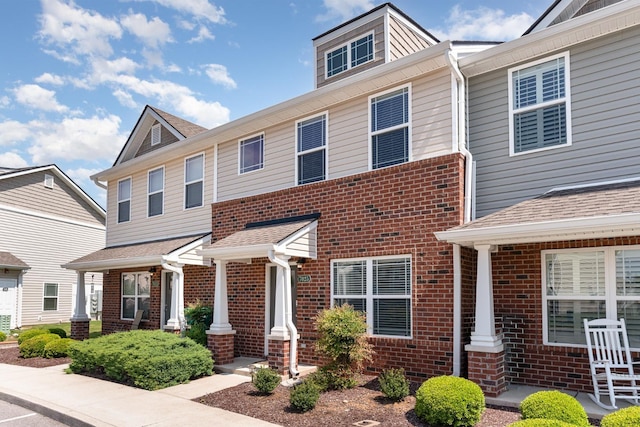 7025 Magnolia Crossings, Spring Hill, TN 37174 - multi unit property featuring brick siding