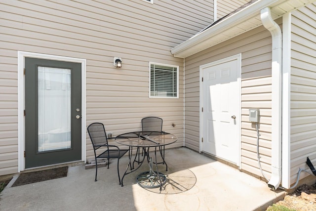 7025 Magnolia Crossings, Spring Hill, TN 37174 - view of patio with outdoor dining space