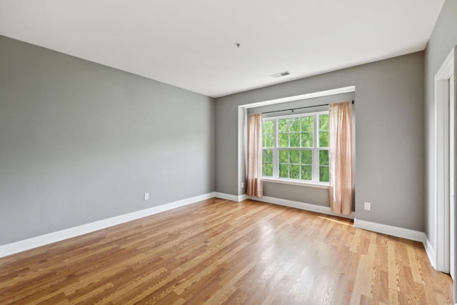 8231 Lenox Creekside Dr Unit C7, Antioch, TN 37013 - unfurnished room featuring light wood-style flooring and baseboards